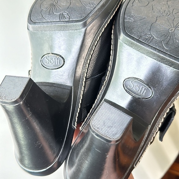 Sofft Leather Studded Buckle Clogs Black Slip on Block Heel Comfort - Picture 10 of 16